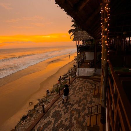 Black Beach Resort Варкала Экстерьер фото