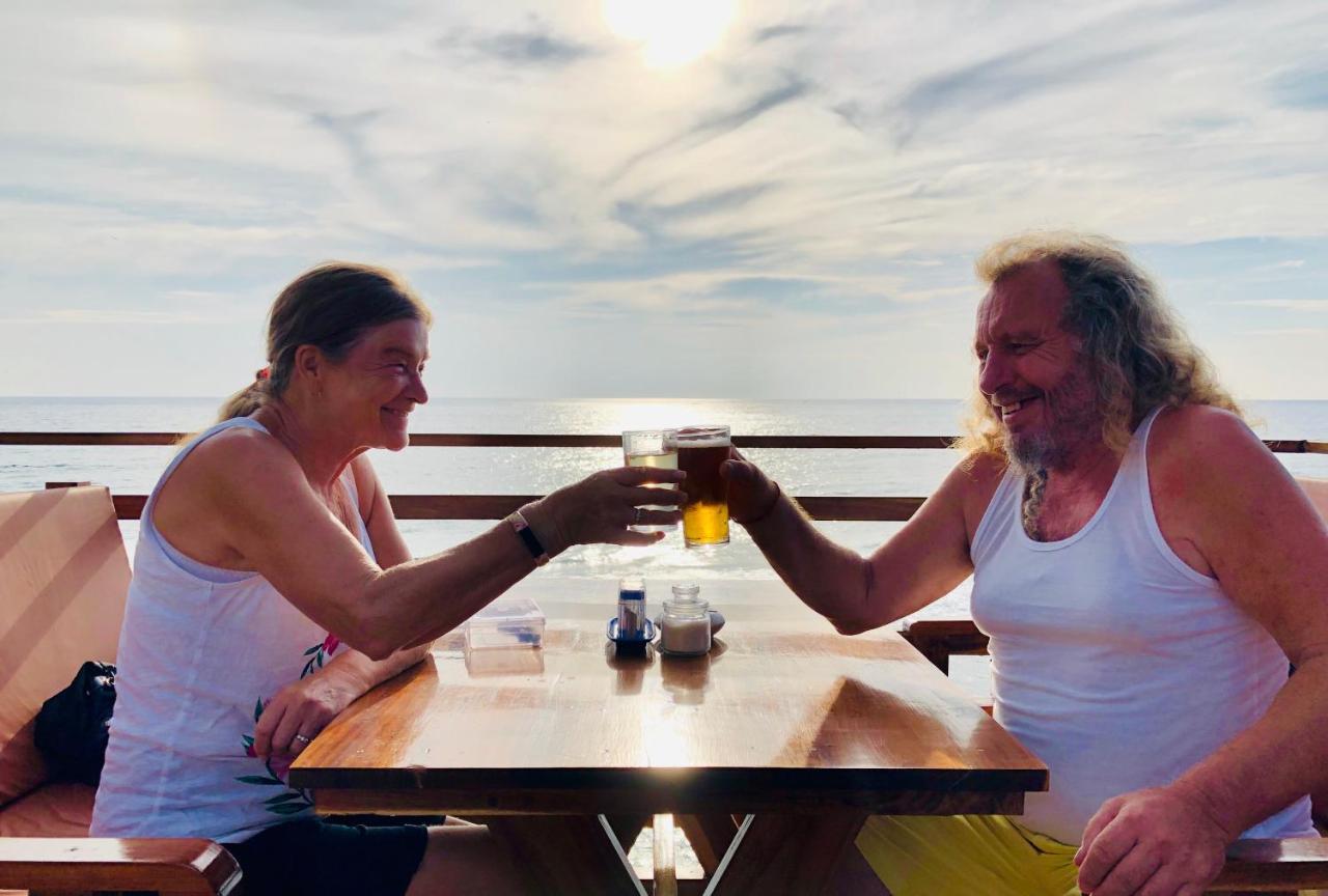 Black Beach Resort Варкала Экстерьер фото