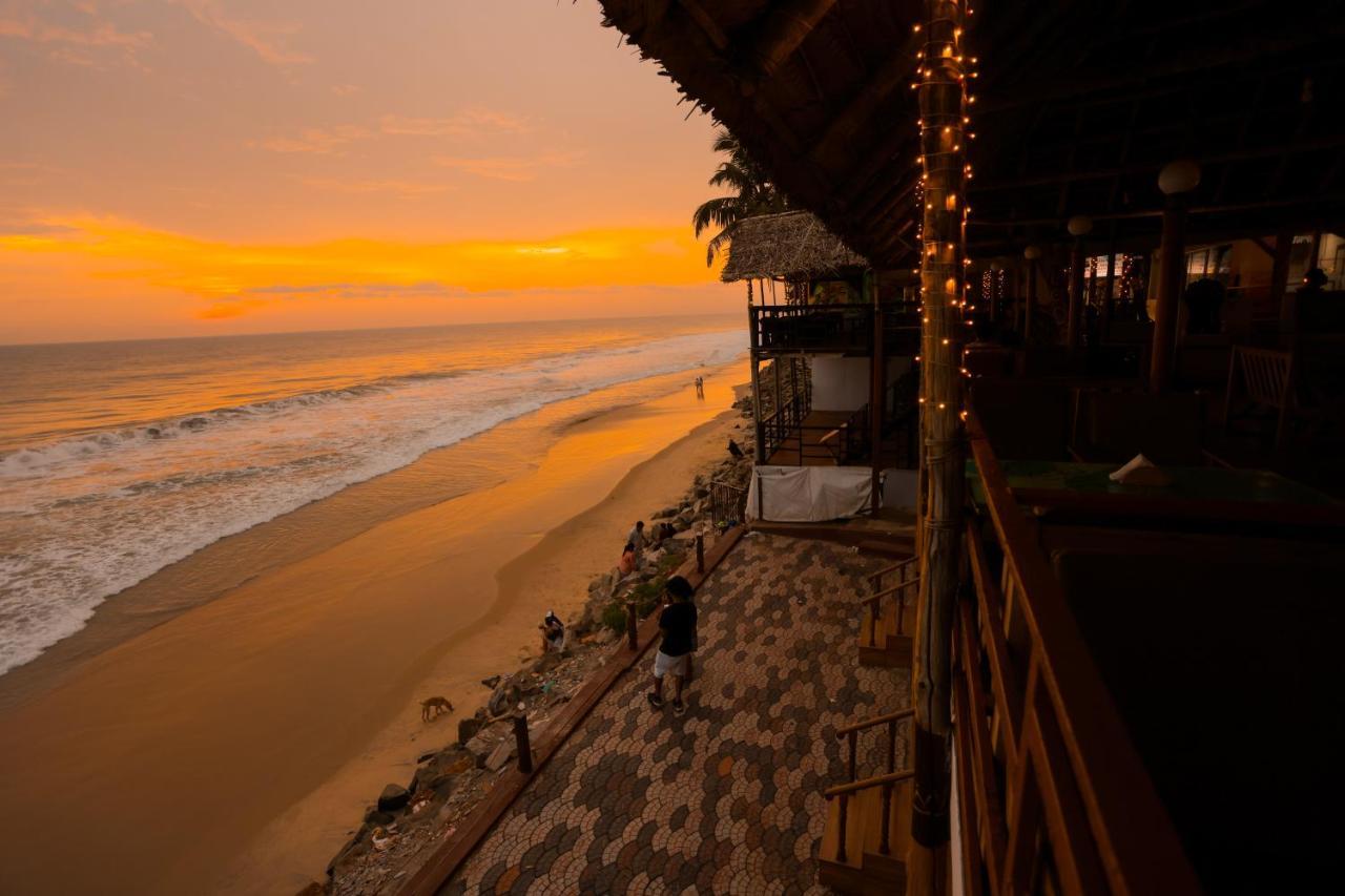 Black Beach Resort Варкала Экстерьер фото