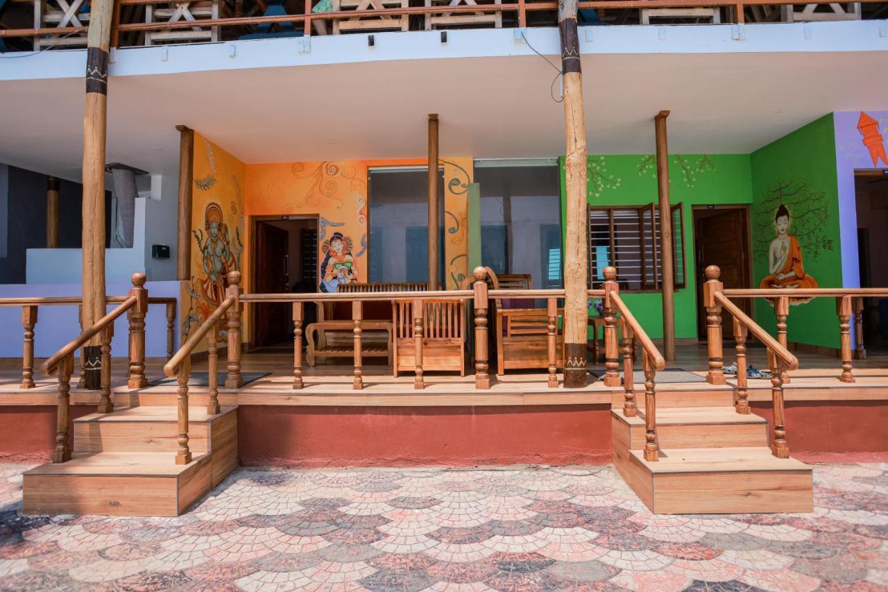 Black Beach Resort Варкала Экстерьер фото