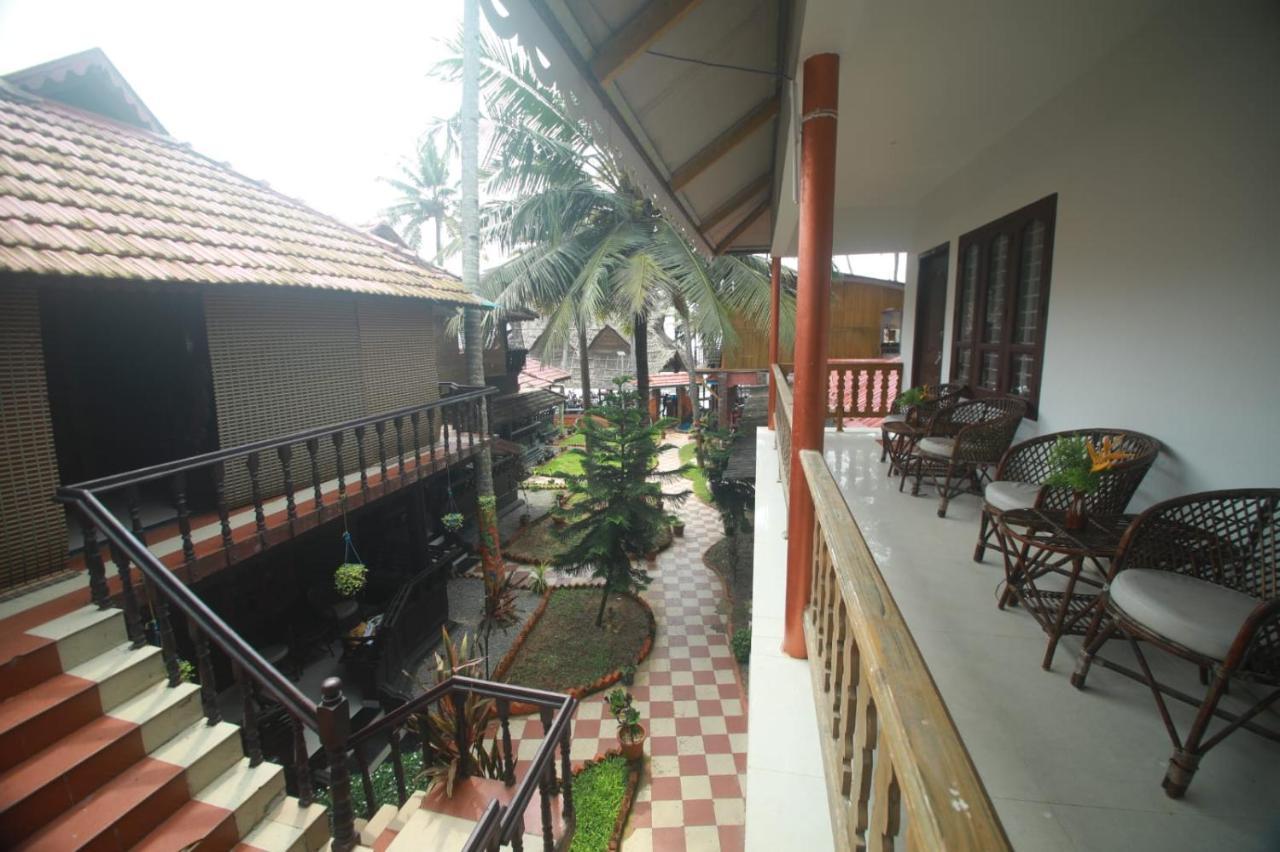 Black Beach Resort Варкала Экстерьер фото