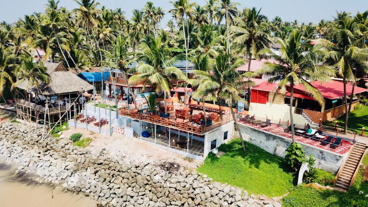 Black Beach Resort Варкала Экстерьер фото