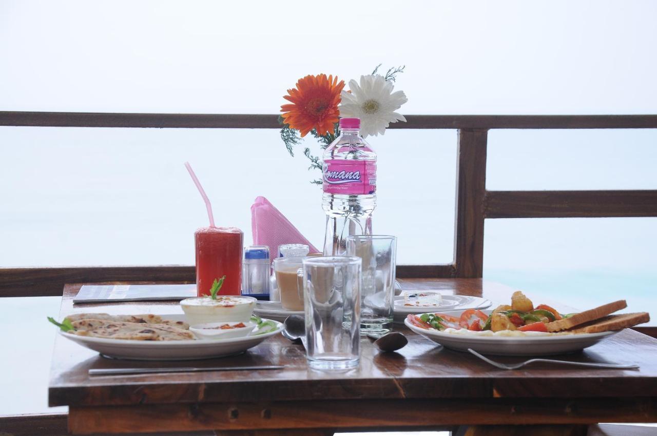 Black Beach Resort Варкала Экстерьер фото