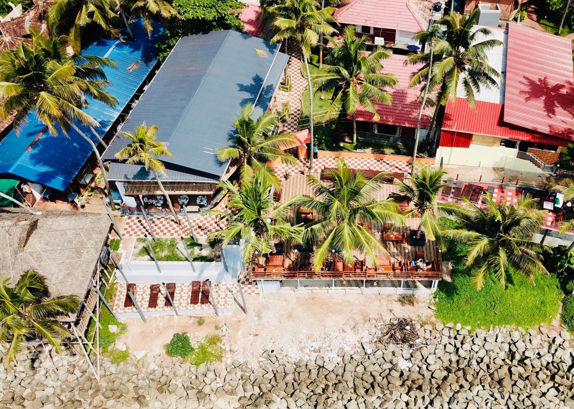 Black Beach Resort Варкала Экстерьер фото
